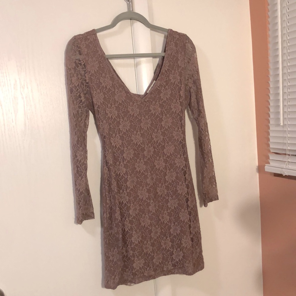 Long sleeve lace - open back dress